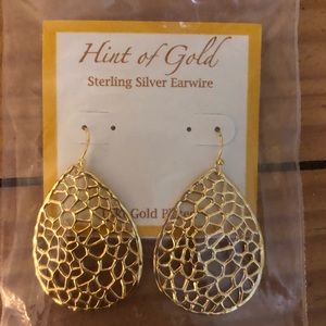 🌼 Beautiful Drop Earrings 🌼